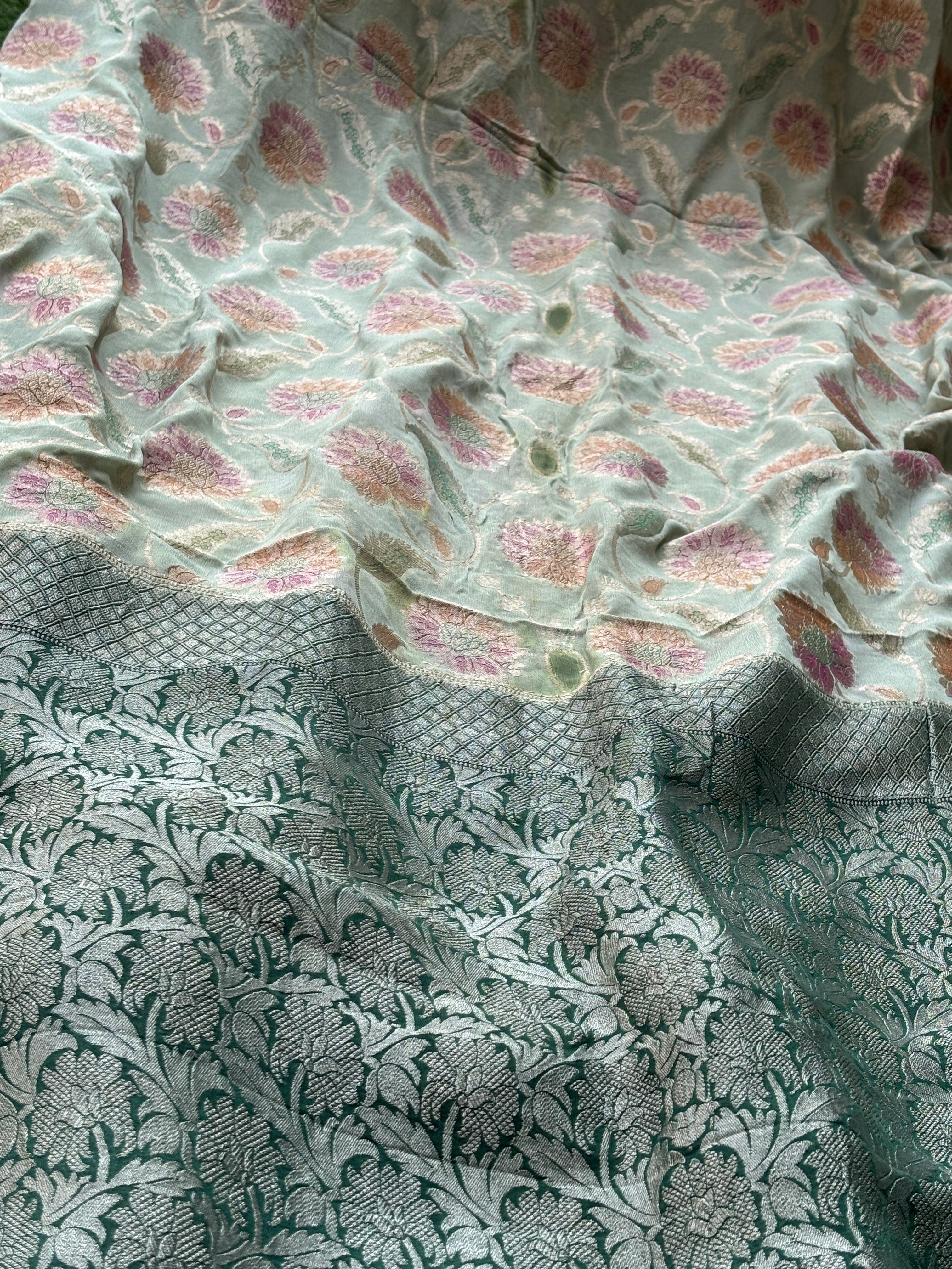 Pastel pista green Banarasi pallu with fine gold zari weaving