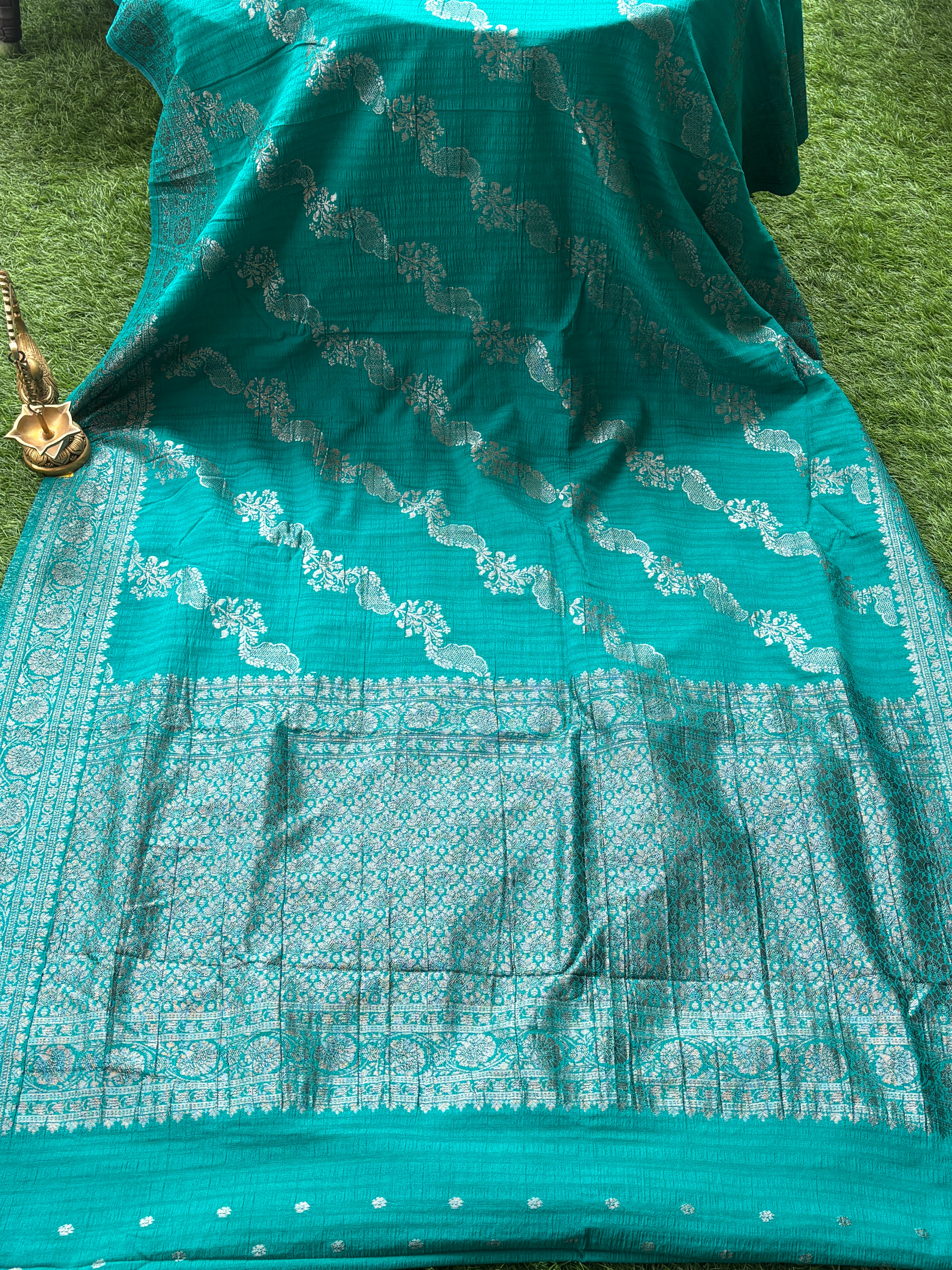 Peacock Green Banarasi Georgette Saree with Laheriya Weaving | Chandrika Lifestyles