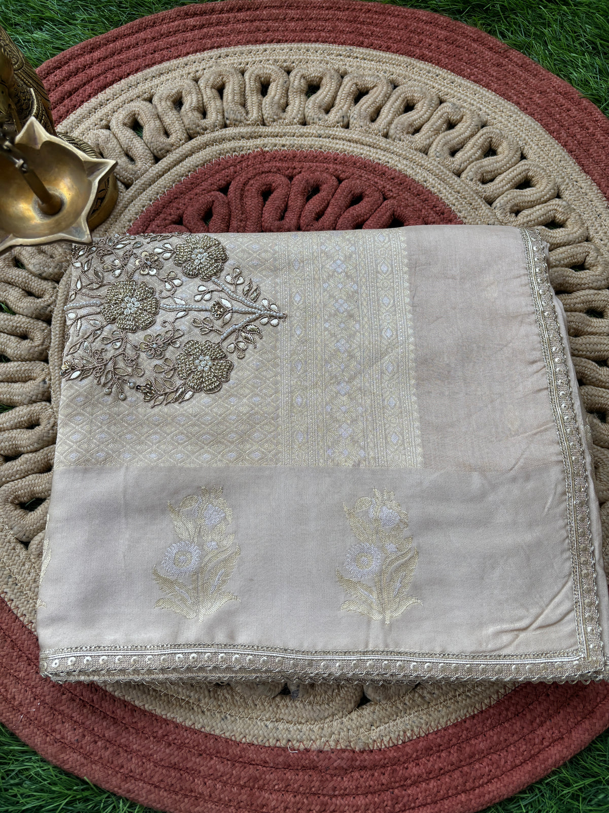 Banarasi weaving offwhite sari with embroidery Zardozi Buta on Pallu all over weaving on the sari and with ready-made blouse