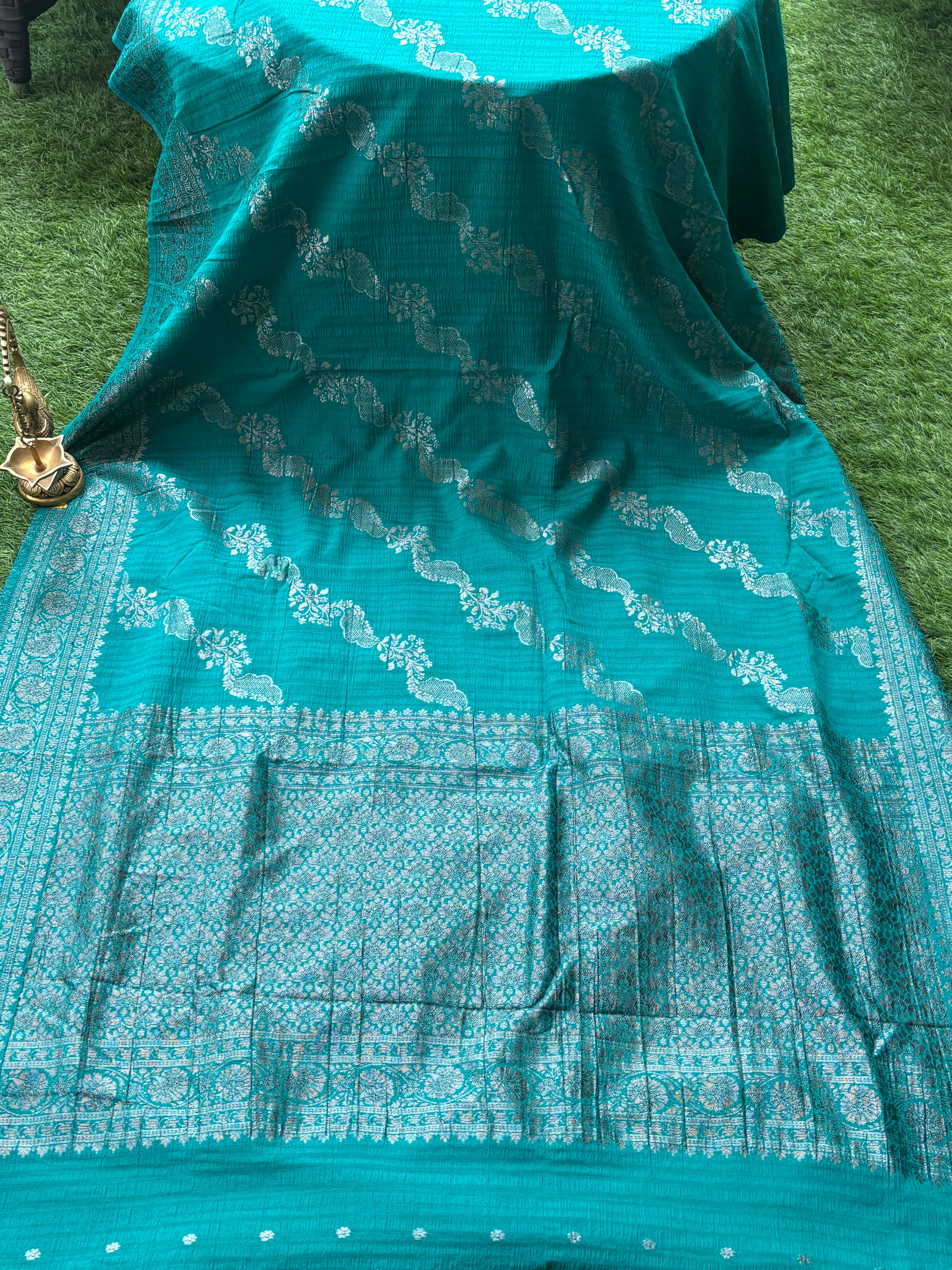 Peacock Green Banarasi Georgette Saree with Laheriya Weaving | Chandrika Lifestyles