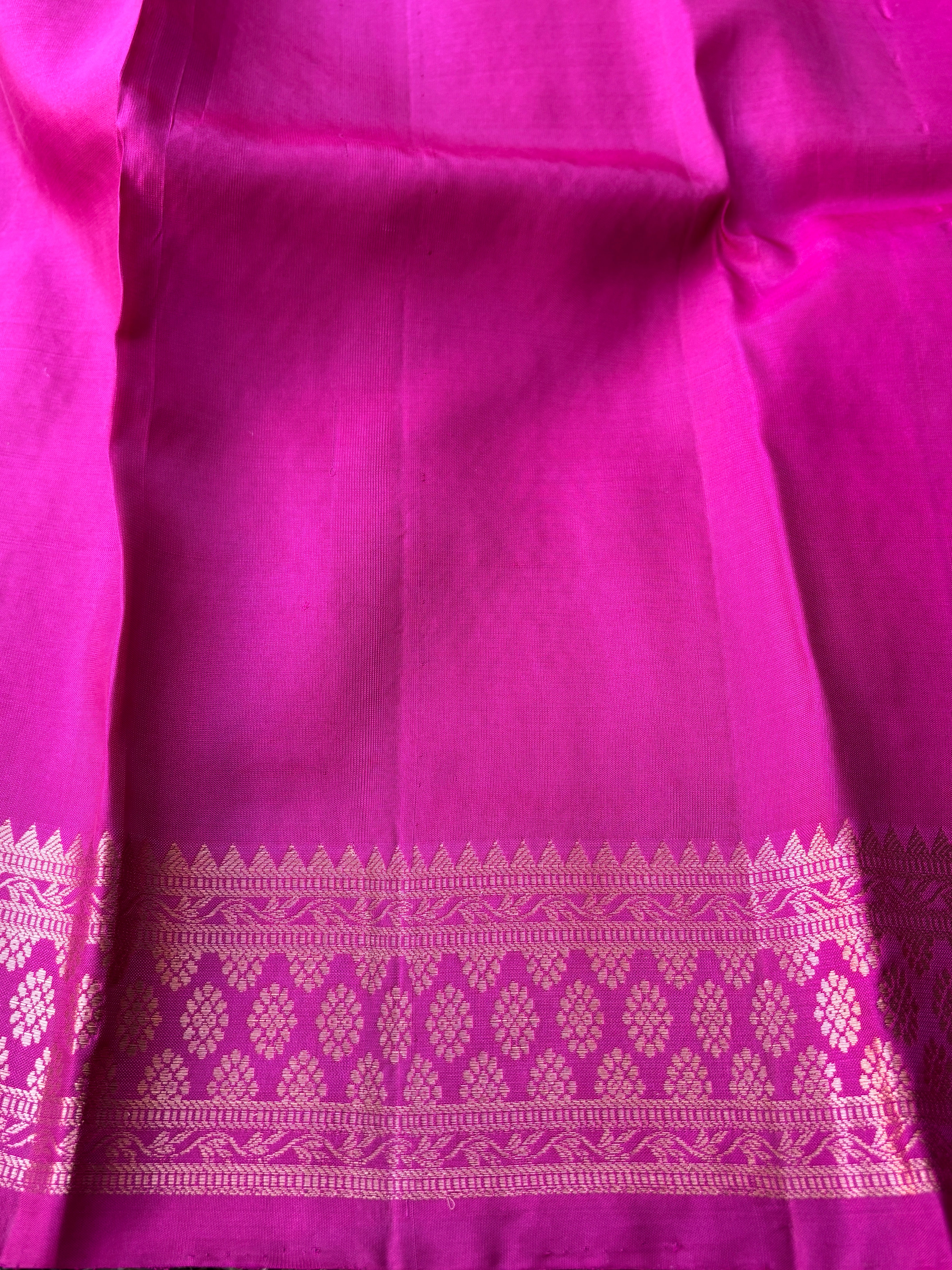 Rani Pink Contrast Blouse Piece of Pastel Pink Kanjeevaram Pure Silk Saree