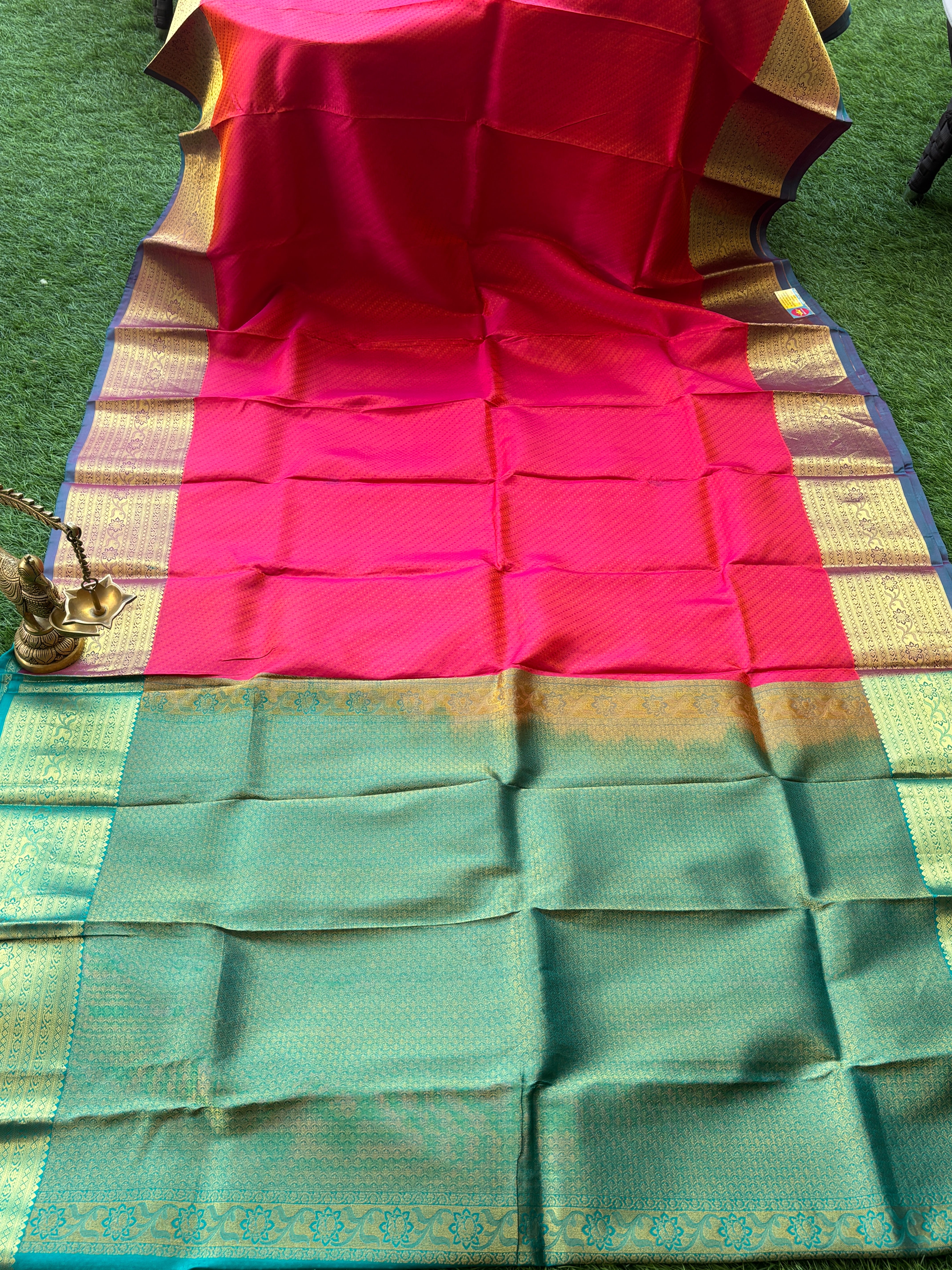 Pink & Orange Dual-Tone Pure Silk Kanjeevaram Saree with Traditional Weaving and Broad Zari Border