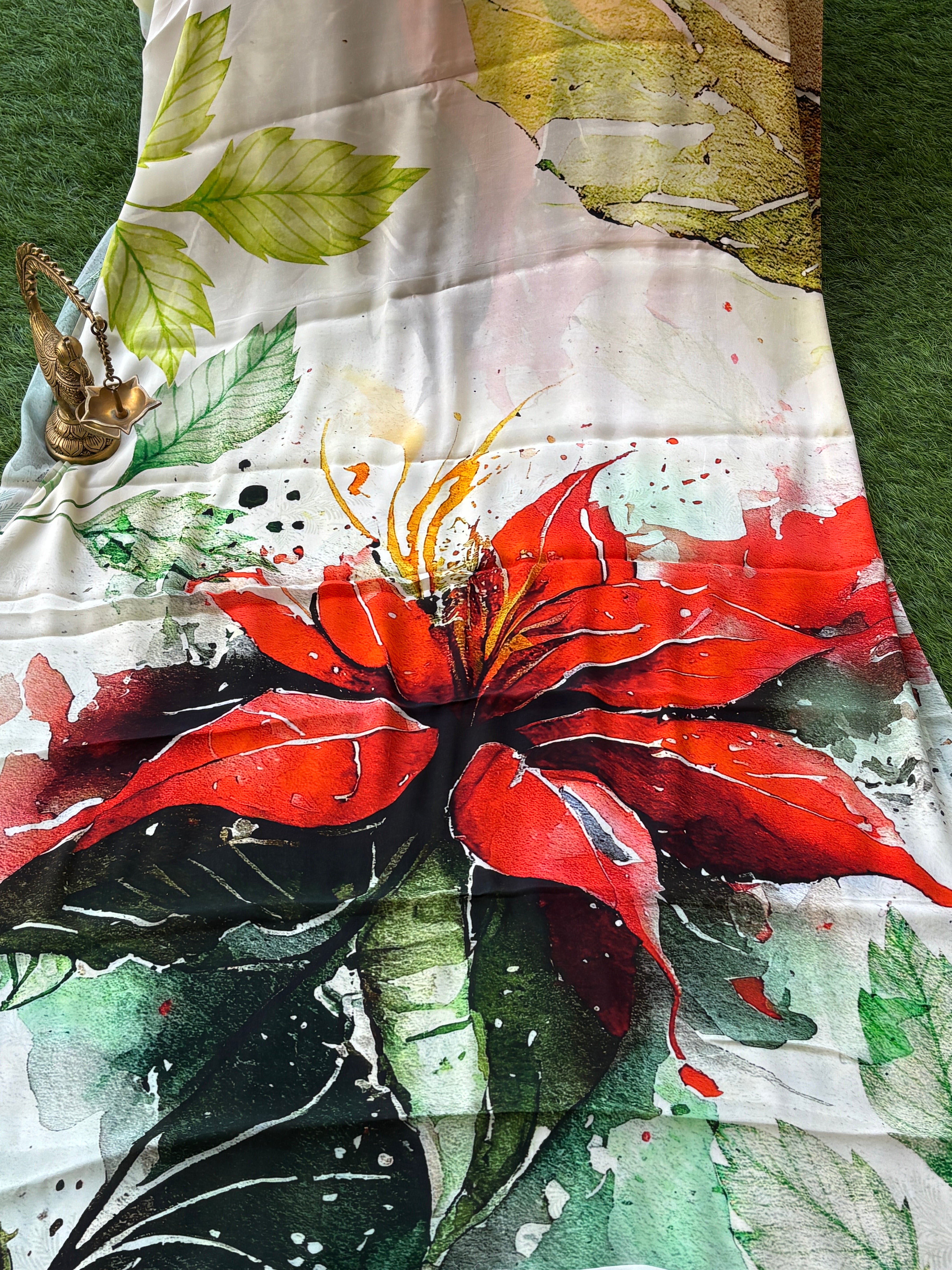 Off White Pure Georgette Saree with Floral Digital Printed Buttas