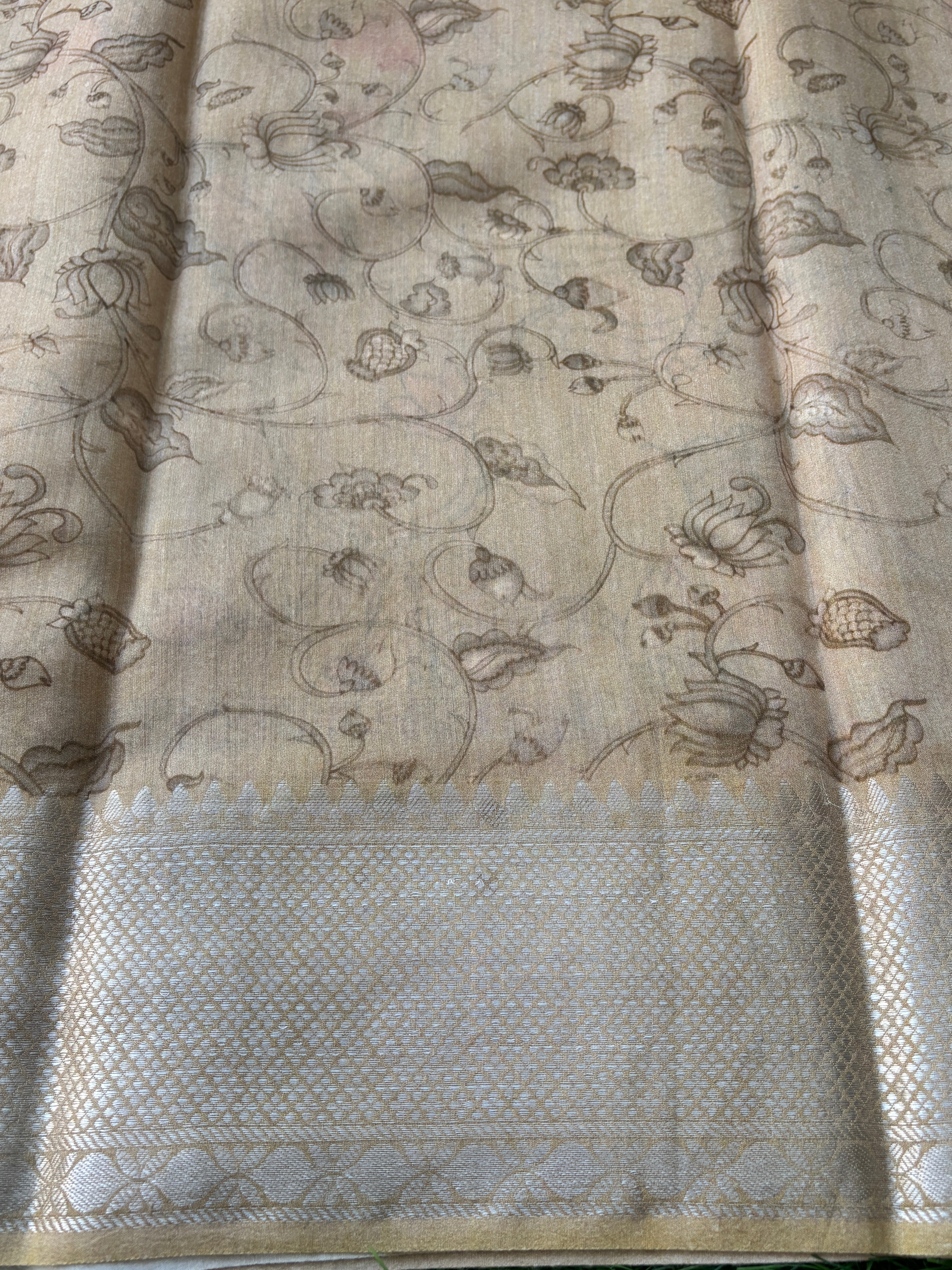 Beige Pure Munga Silk Saree with Digital Kalamkari Print & Zari Woven Pallu