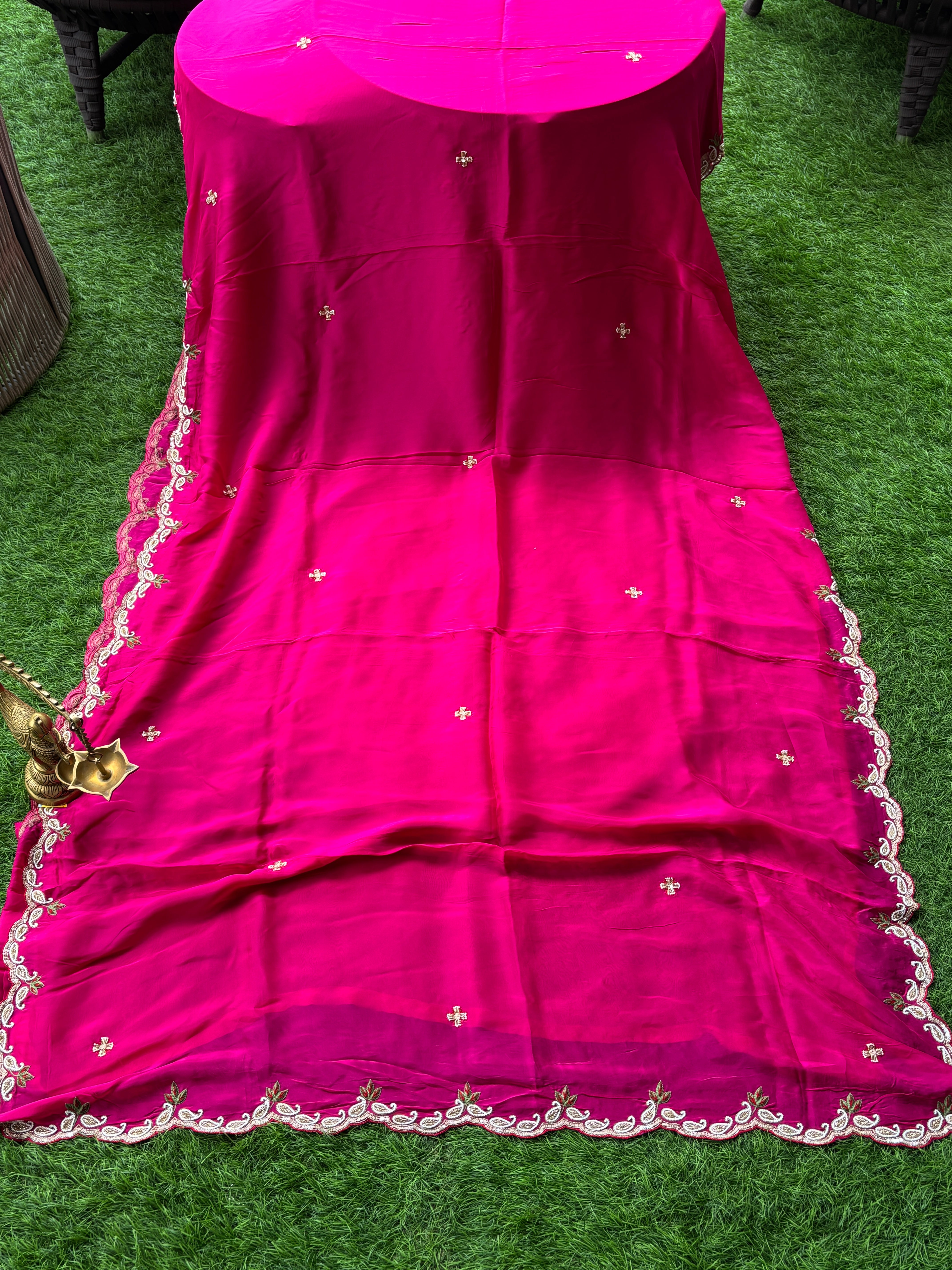 Luxury Rani Pink Pure Crepe Silk Saree with Scallop Chhida Work Border & Baby Pink Designer Blouse