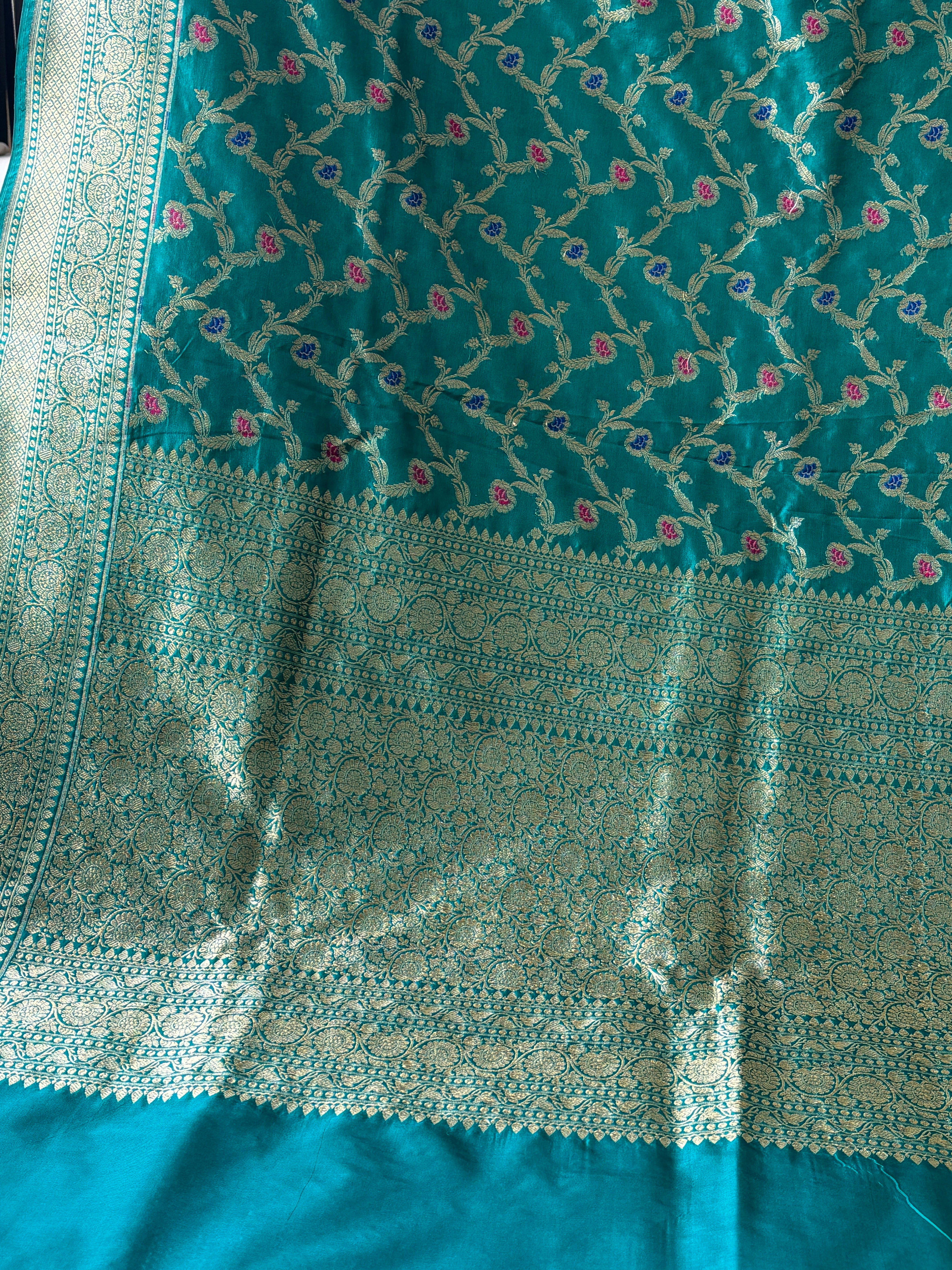 Pure silk banarasi peacock green all over jaal weaved saree