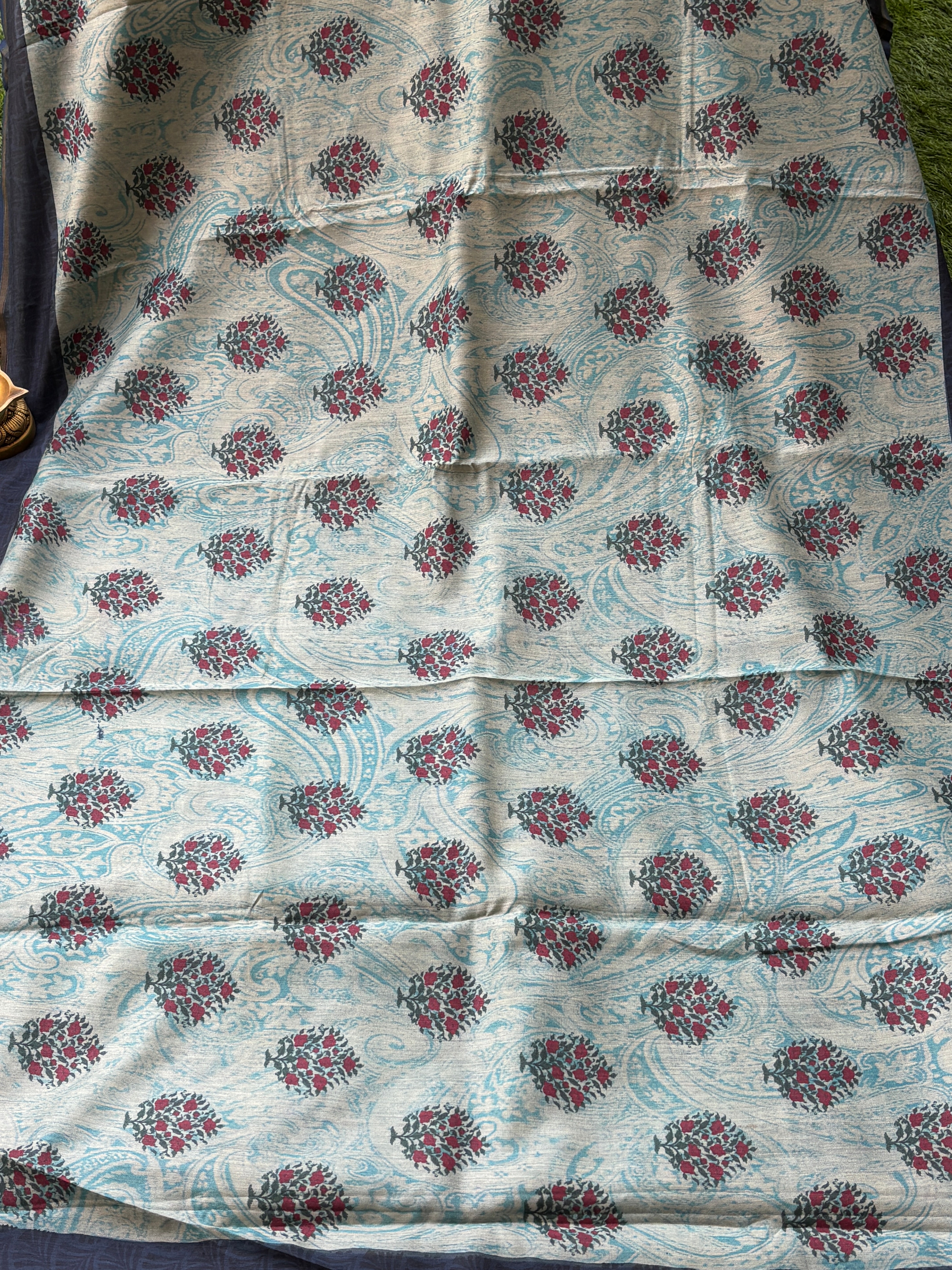 Off-White Munga Silk Saree with Allover Digital Print & Navy Blue Border | Chandrika Lifestyles