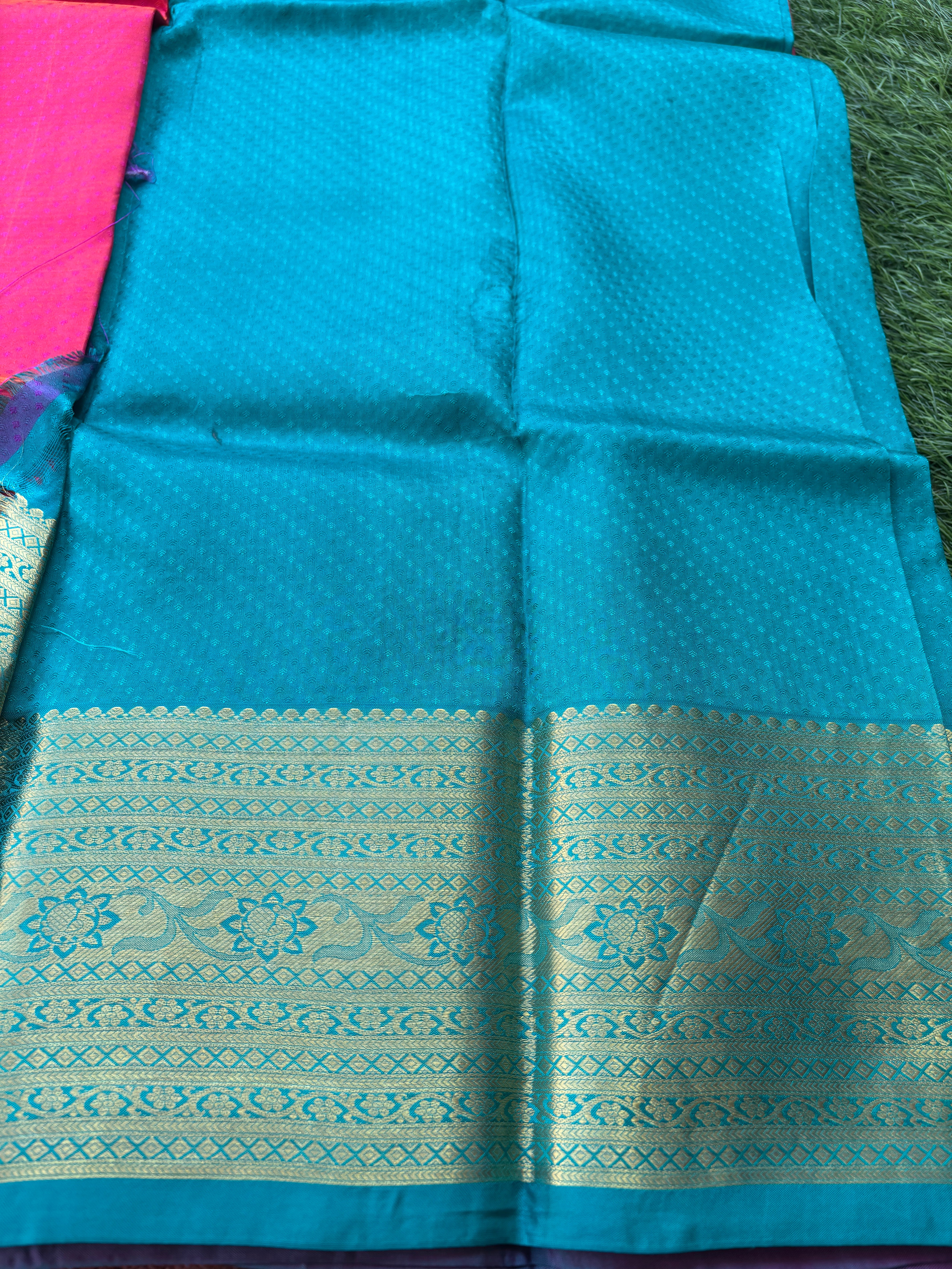 Pink & Orange Dual-Tone Pure Silk Kanjeevaram Saree with Traditional Weaving and Broad Zari Border