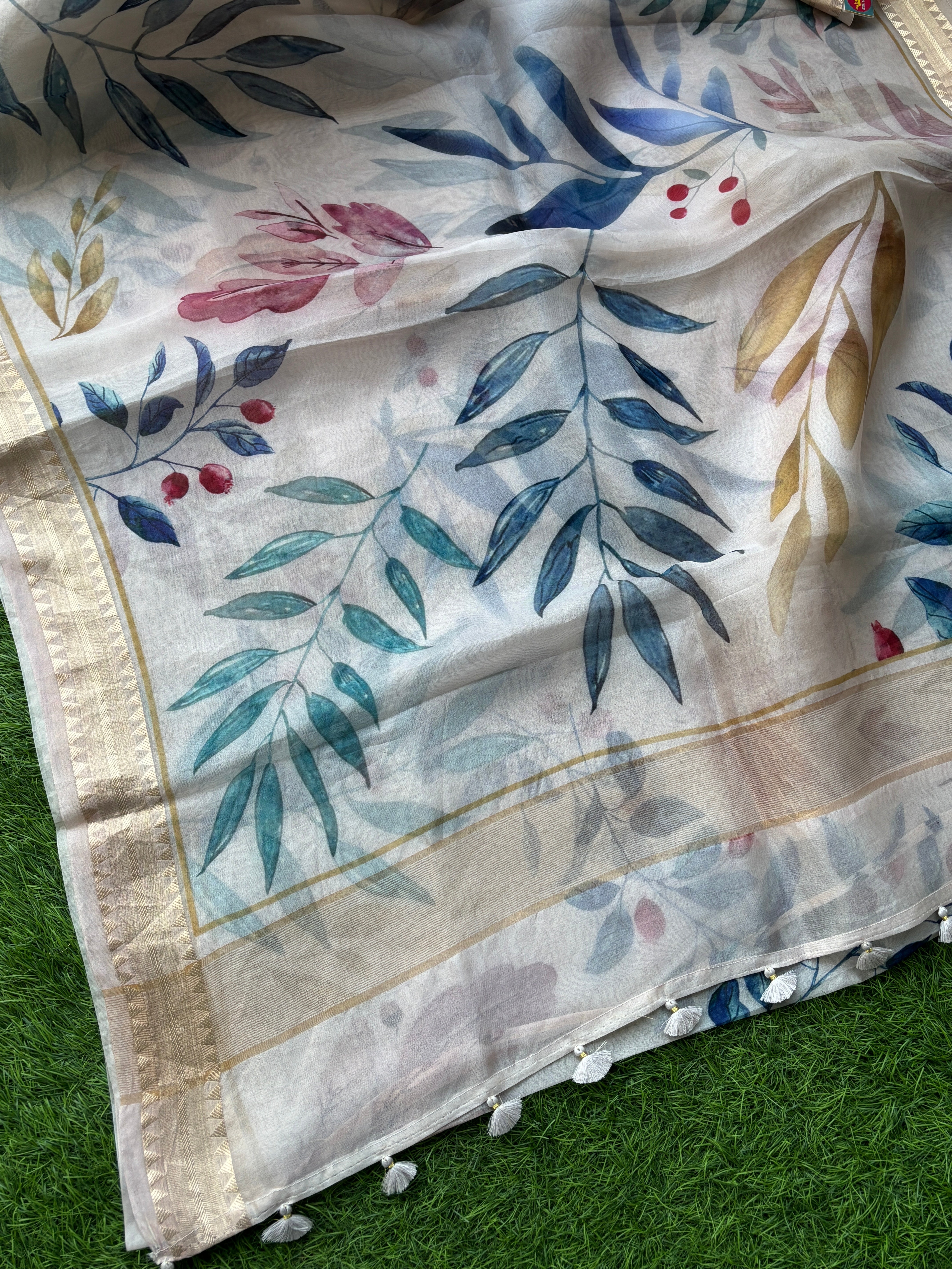 White Pure Organza Digital Printed Saree with Readymade Blouse