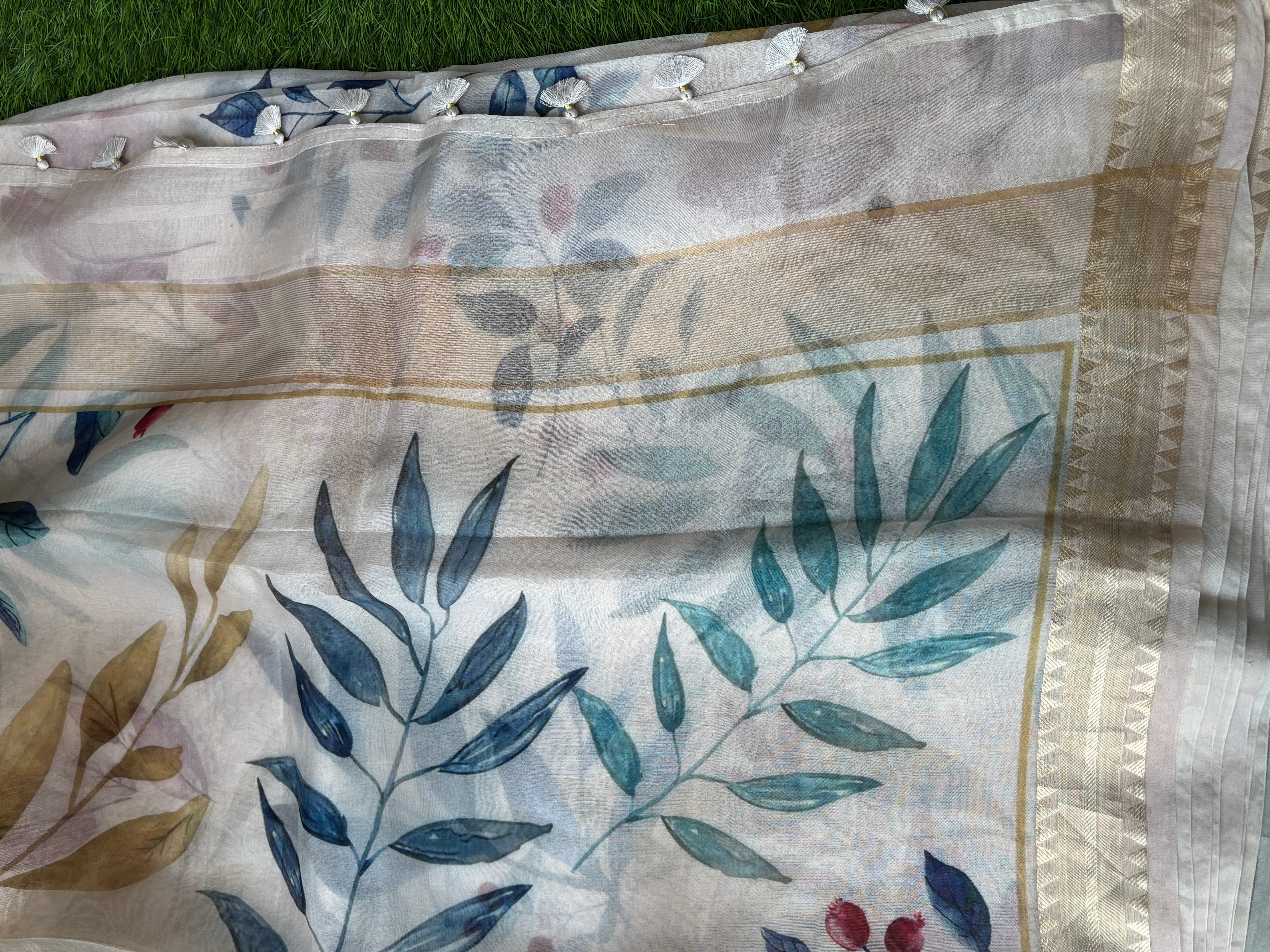 White Pure Organza Digital Printed Saree with Readymade Blouse